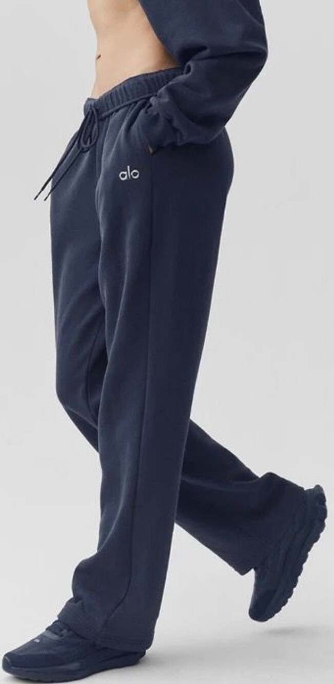 Alo Yoga Accolade Straight Leg Sweatpants Navy Size S NWT